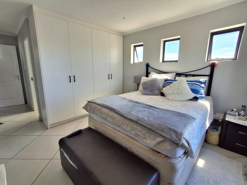2 Bedroom Property for Sale in Britannia Bay Western Cape